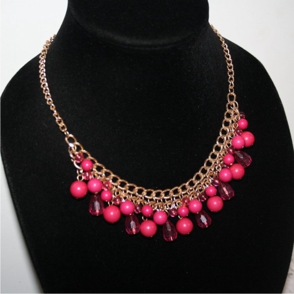 Necklace, Statement, Pink beads on a gold tone chain, Excellent Condition - Picture 3 of 3